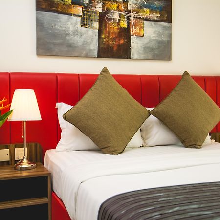 Alia Residence Business Resort Padang Mat Sirat Εξωτερικό φωτογραφία