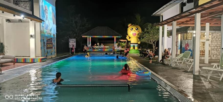 Alia Residence Business Resort Padang Mat Sirat Εξωτερικό φωτογραφία