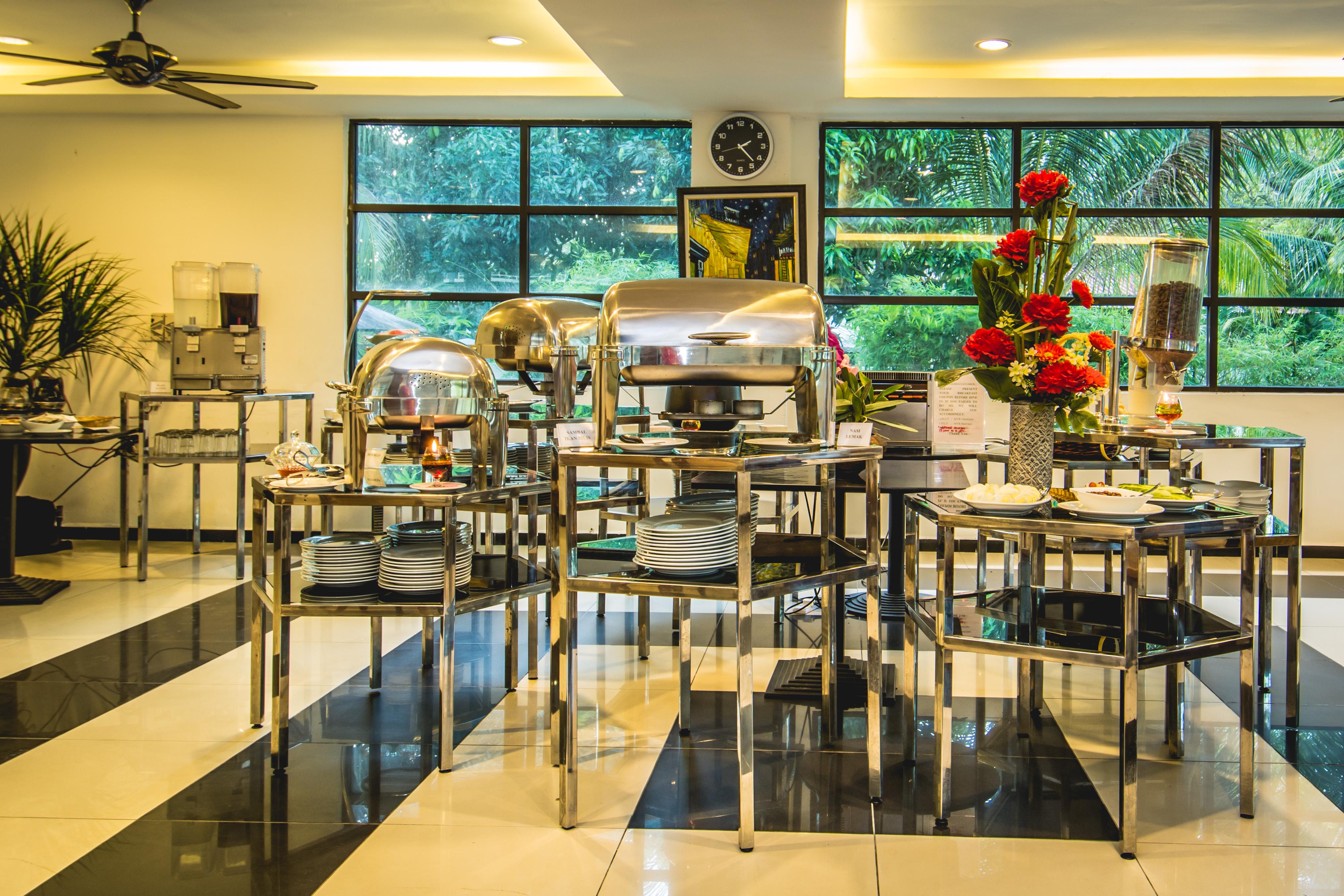 Alia Residence Business Resort Padang Mat Sirat Εξωτερικό φωτογραφία
