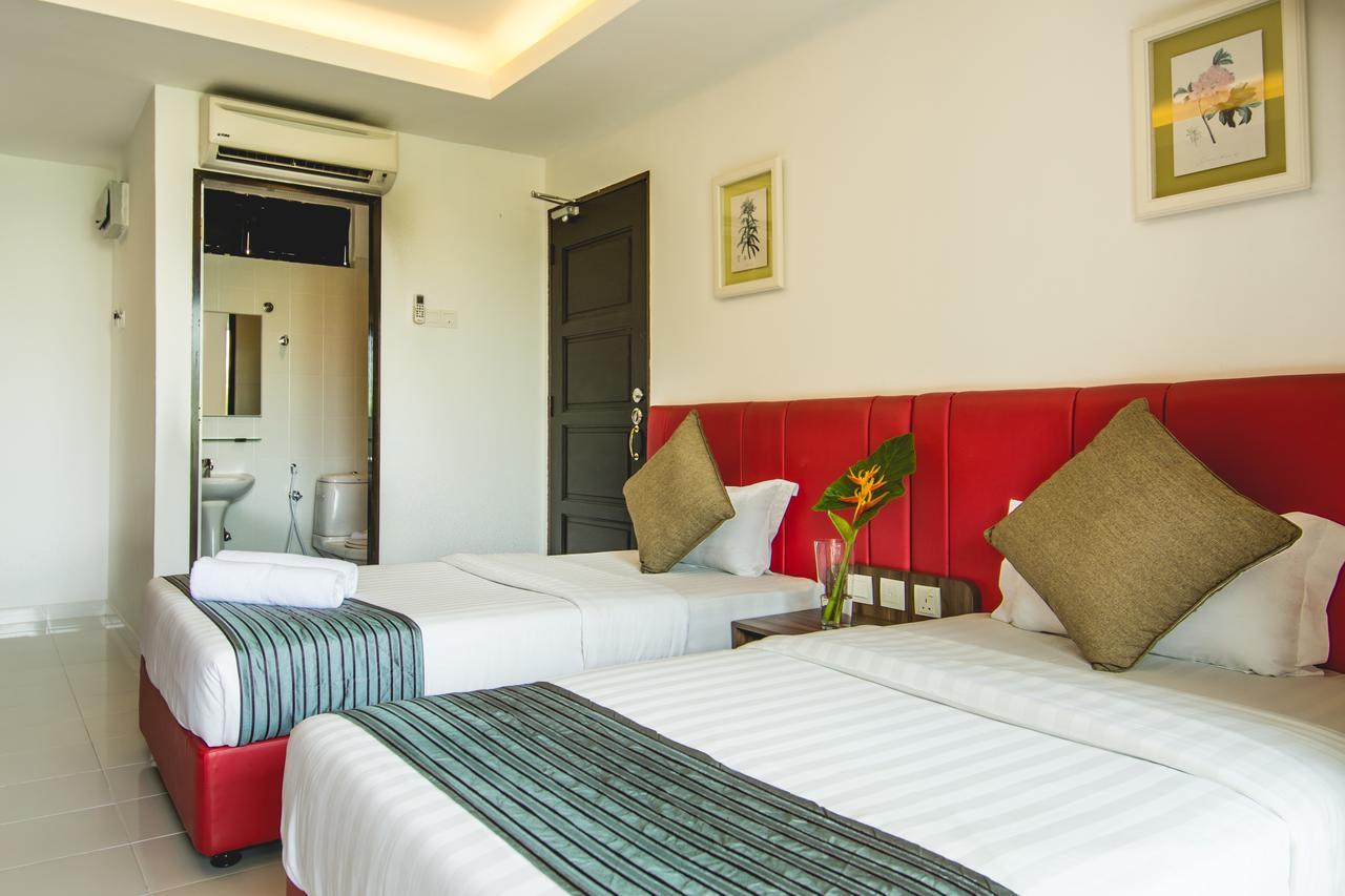 Alia Residence Business Resort Padang Mat Sirat Εξωτερικό φωτογραφία