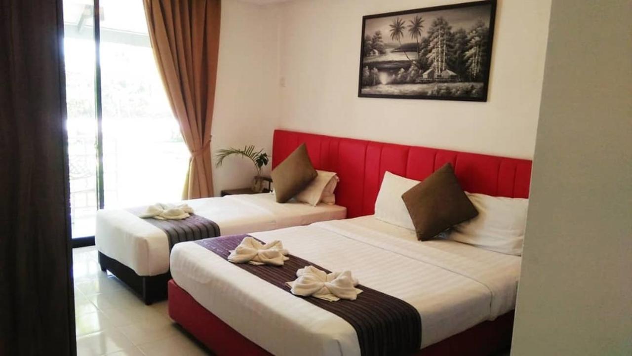 Alia Residence Business Resort Padang Mat Sirat Εξωτερικό φωτογραφία